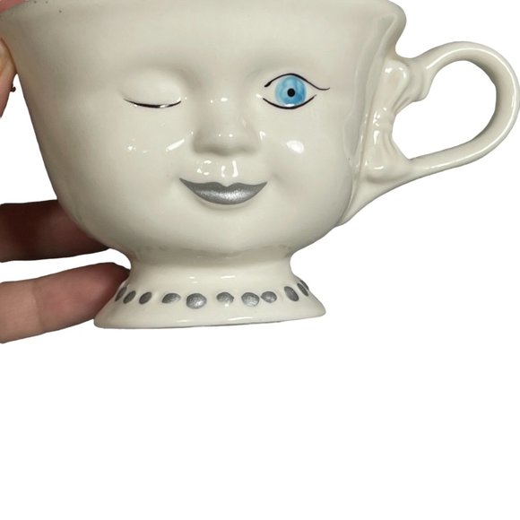 Baileys Irish Cream Winking Face Mug Helen Hunt - Picture 7 of 12